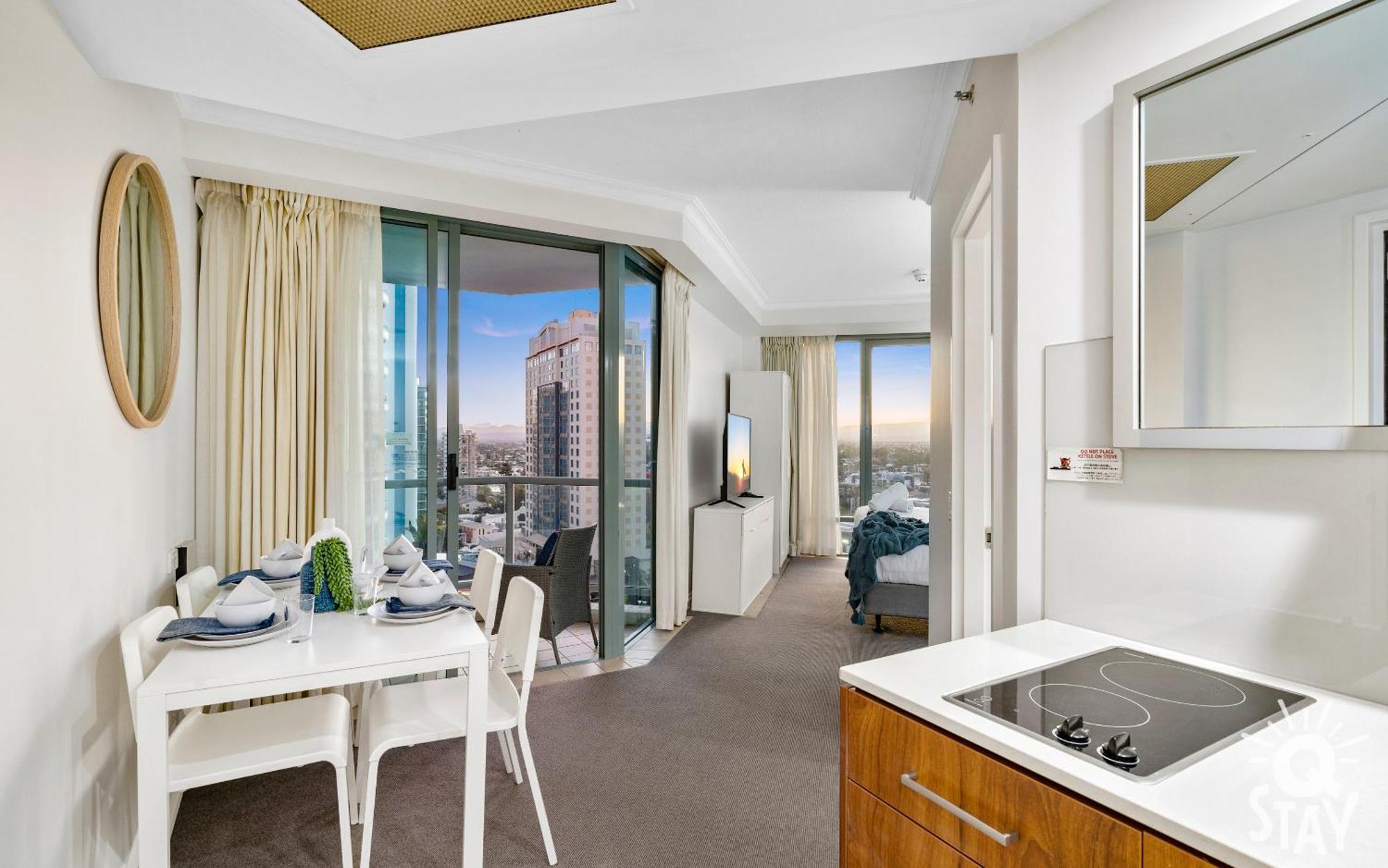 Legends Apartments - Qstay Gold Coast Luaran gambar