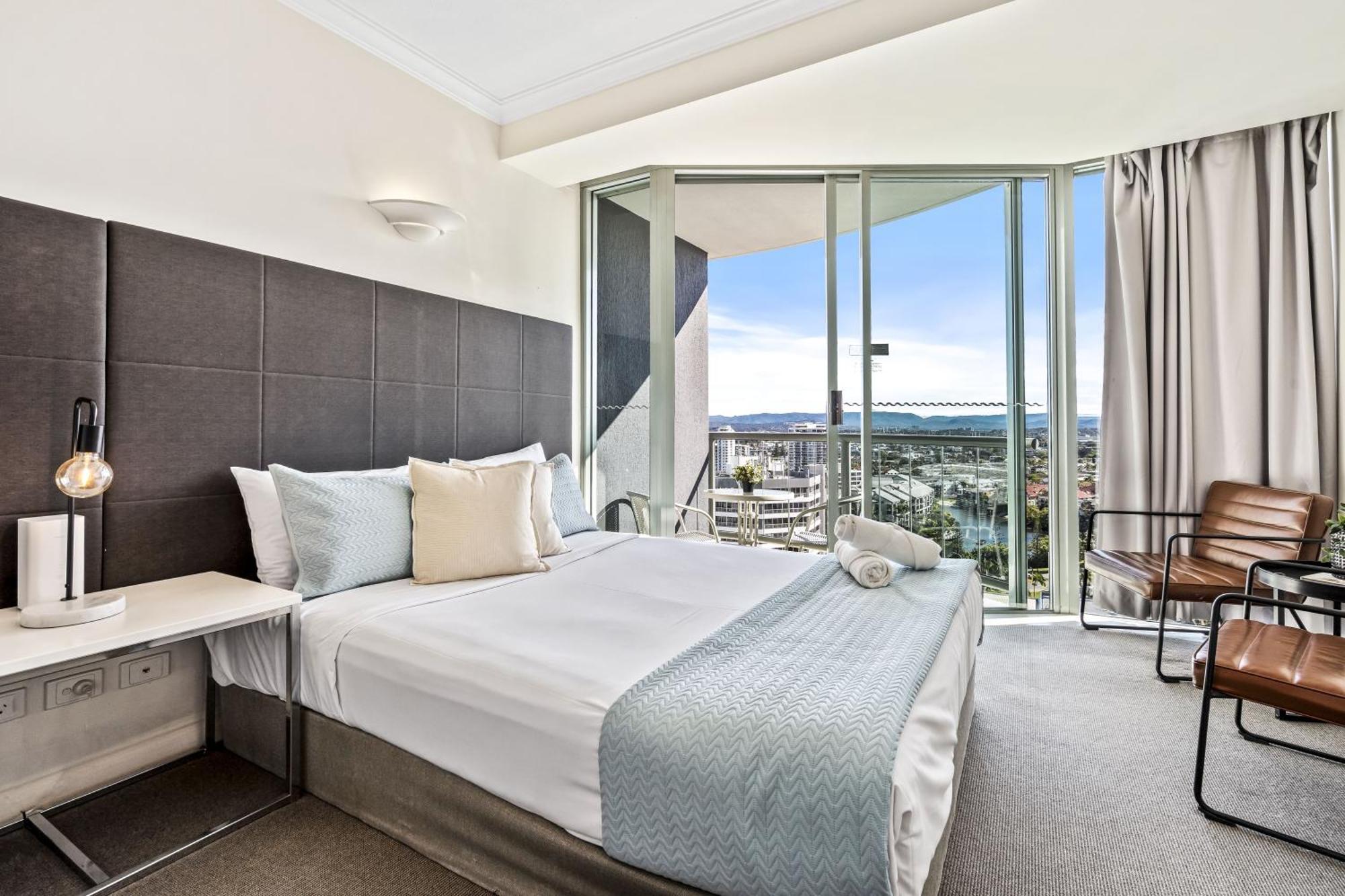 Legends Apartments - Qstay Gold Coast Luaran gambar