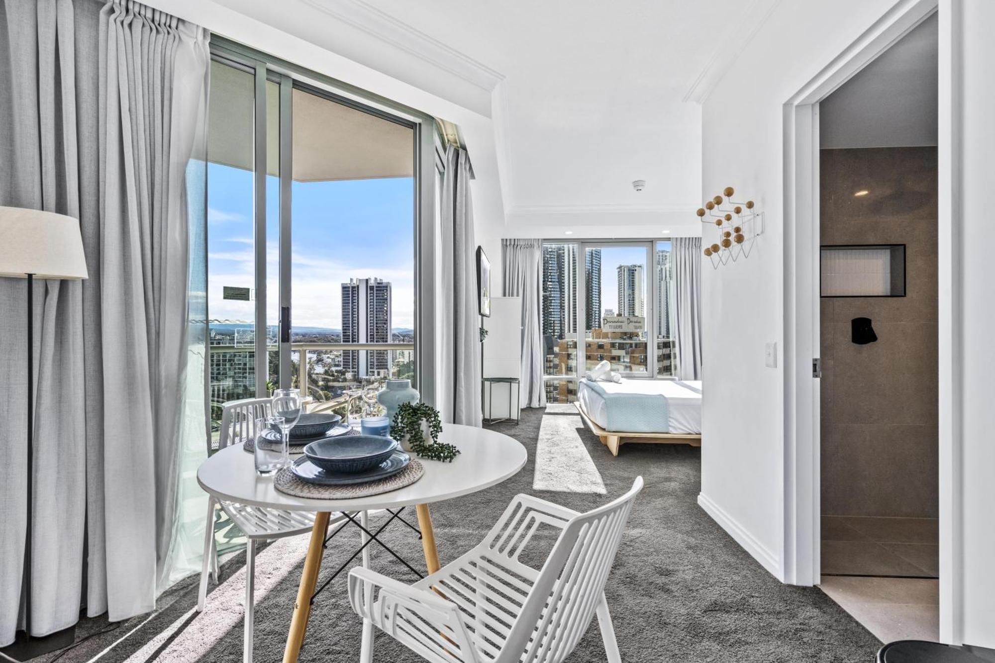 Legends Apartments - Qstay Gold Coast Luaran gambar