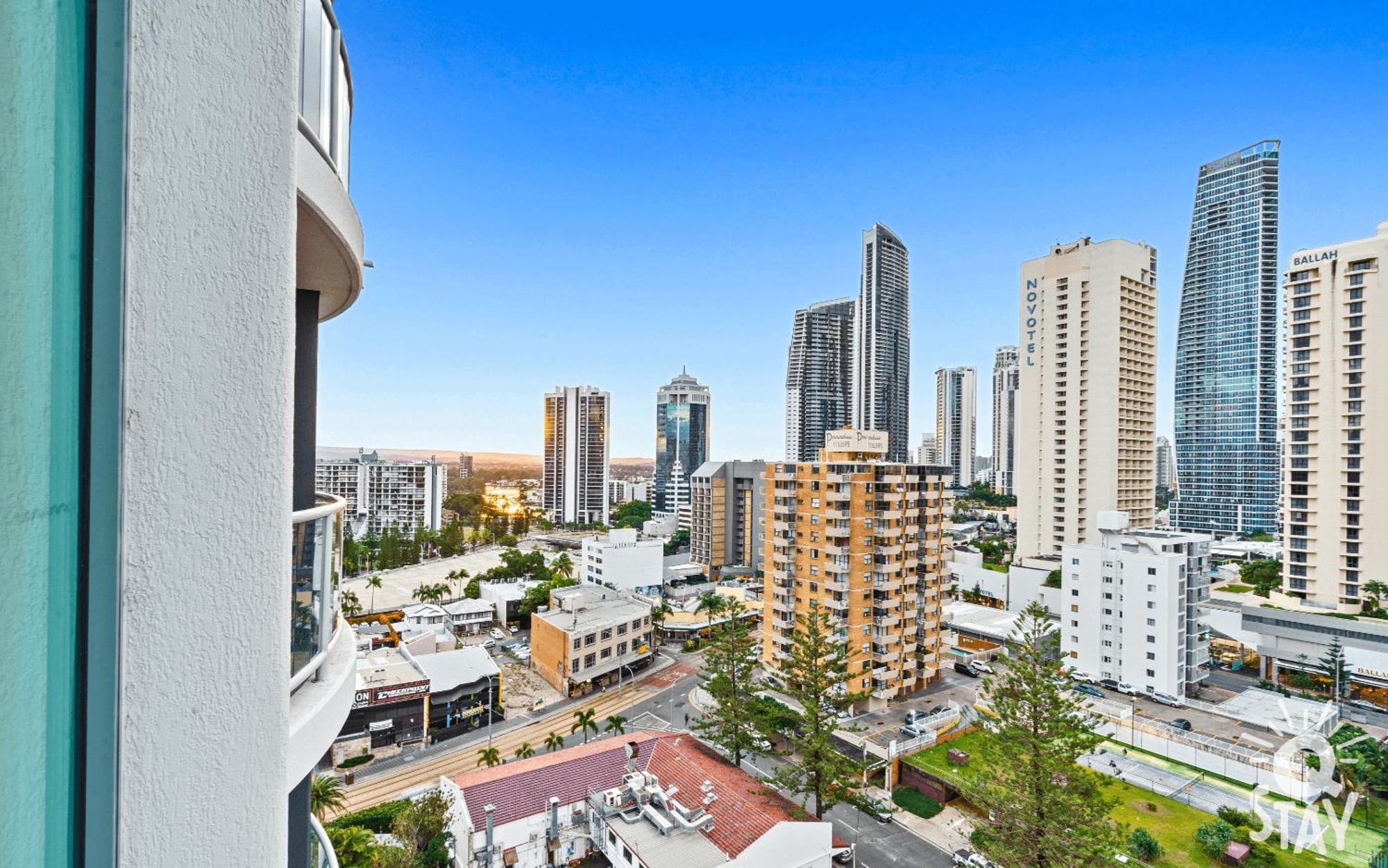 Legends Apartments - Qstay Gold Coast Luaran gambar