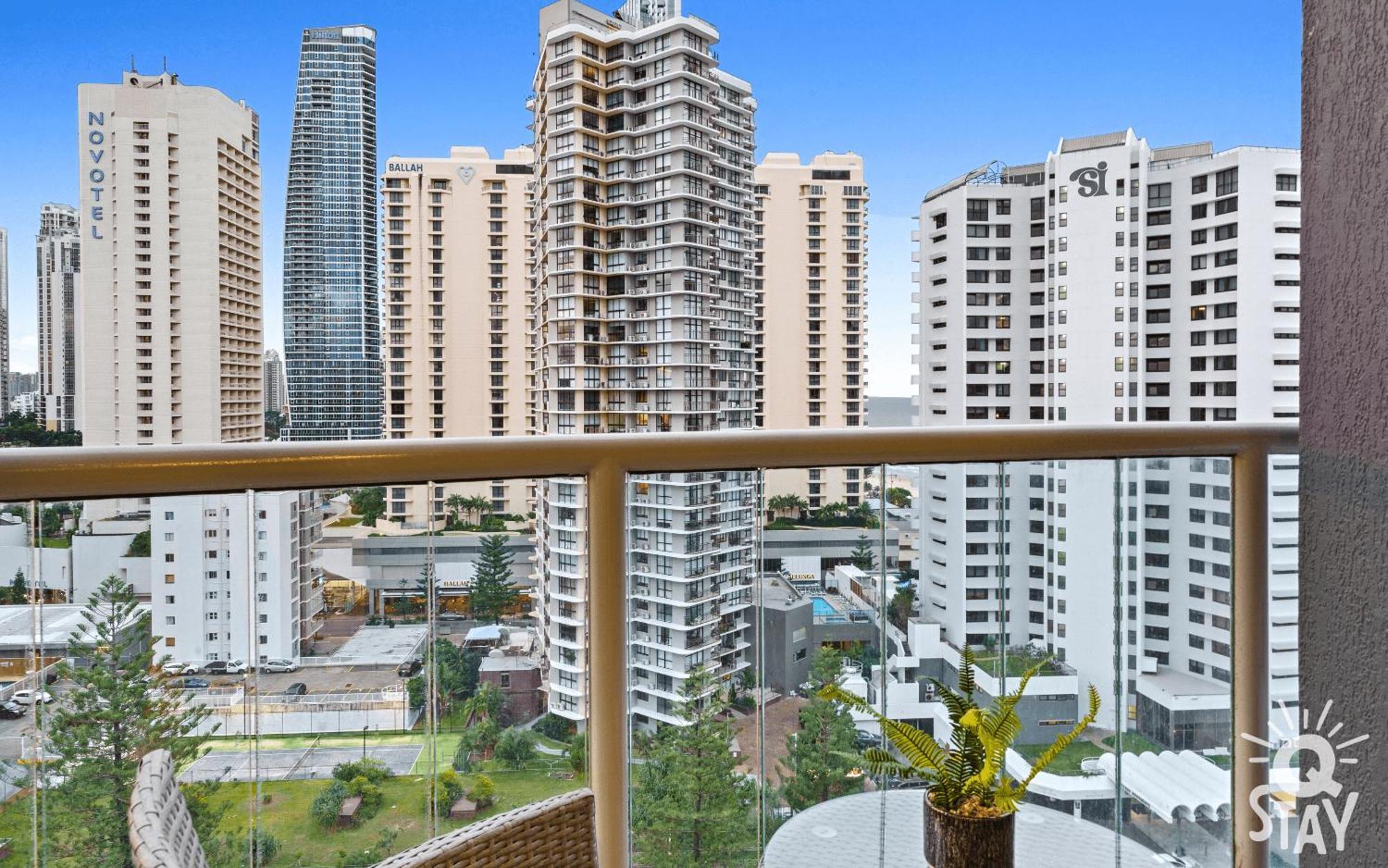 Legends Apartments - Qstay Gold Coast Luaran gambar