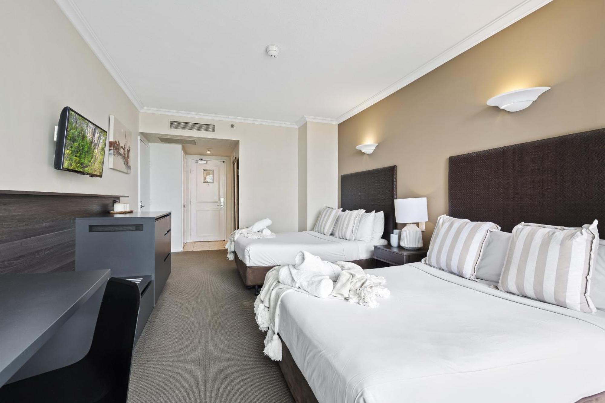 Legends Apartments - Qstay Gold Coast Luaran gambar